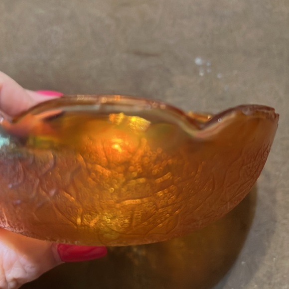 Vintage Carnival Glass Bowl - Picture 5 of 7